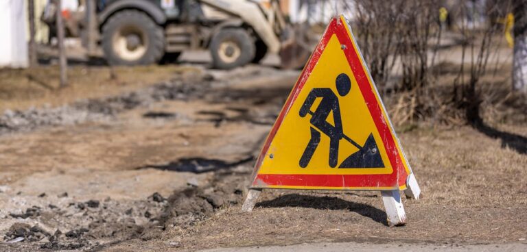 Tagesbaustellen auf der A22 sorgen für lange Staus